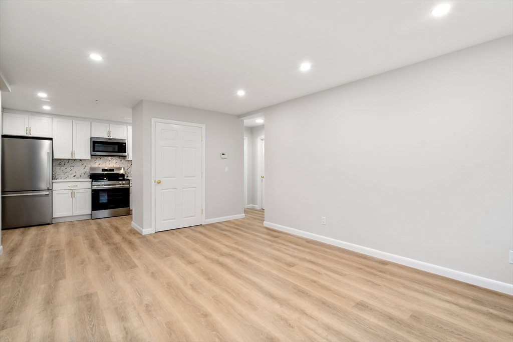 16 Everett Ave Unit: GB