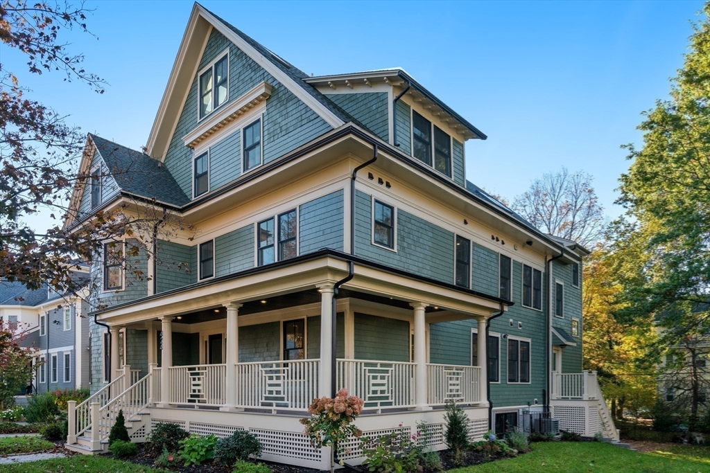 424 Newtonville Ave Unit 1