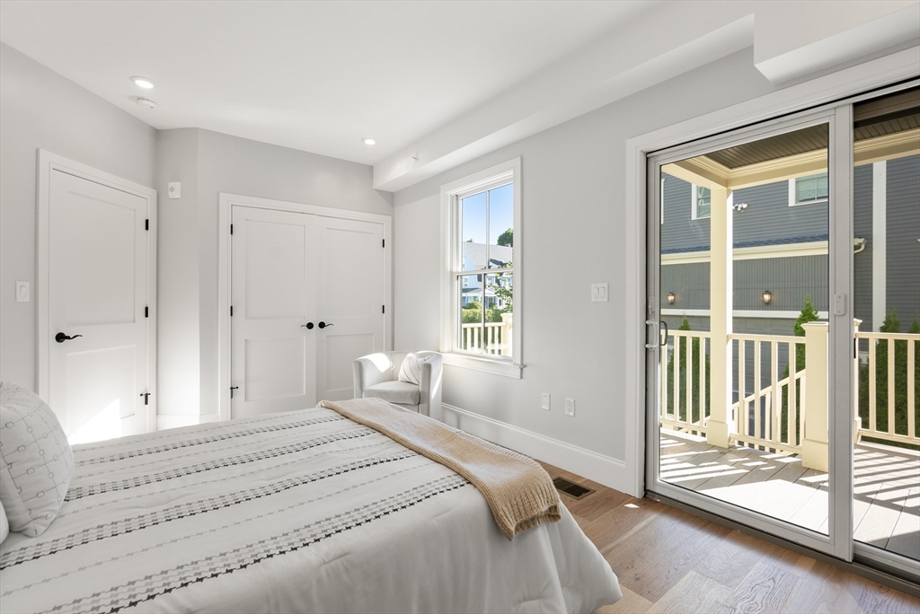 424 Newtonville Ave Unit 1