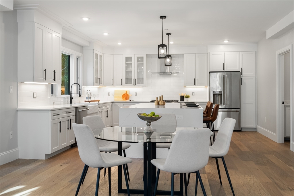 424 Newtonville Ave Unit 1