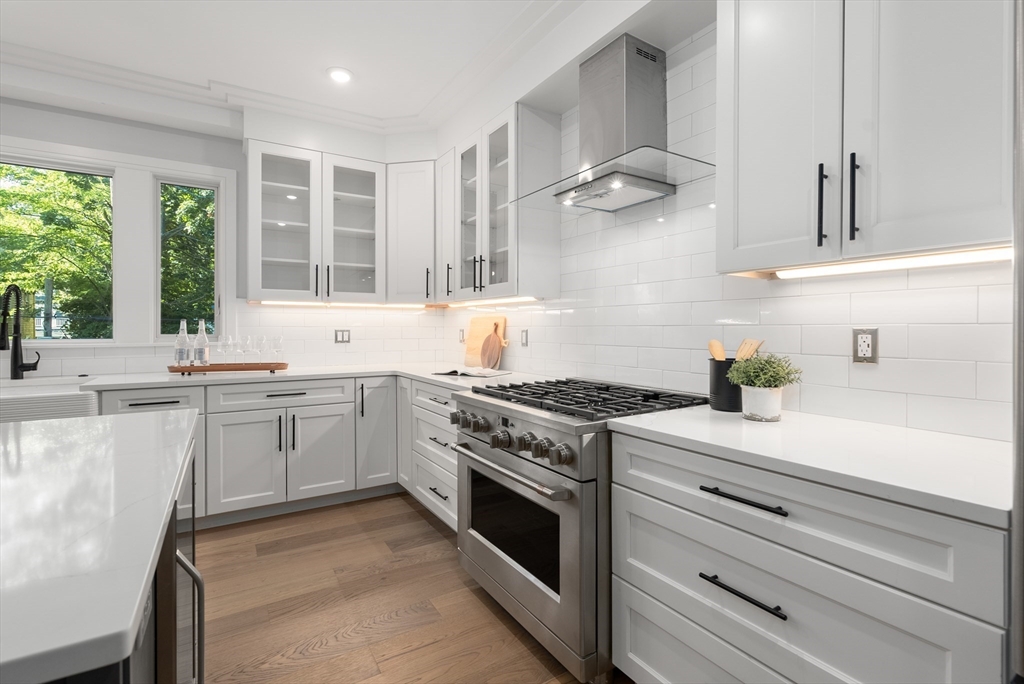 424 Newtonville Ave Unit 1