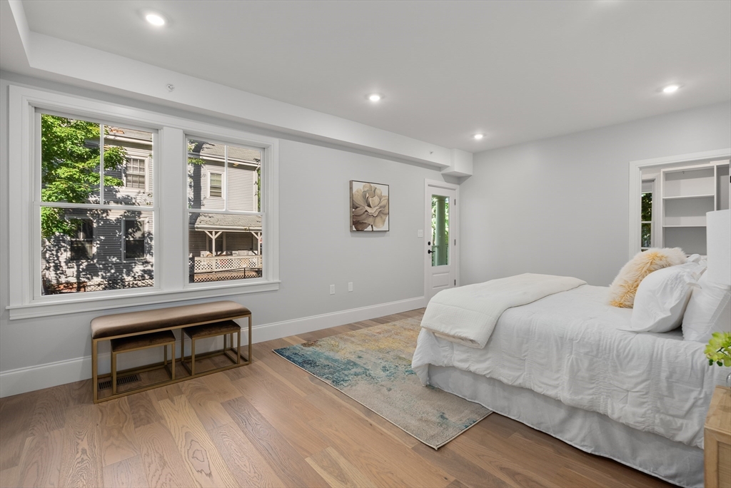 424 Newtonville Ave Unit 1