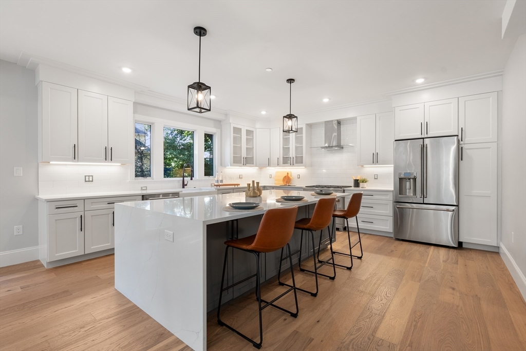 424 Newtonville Ave Unit 1