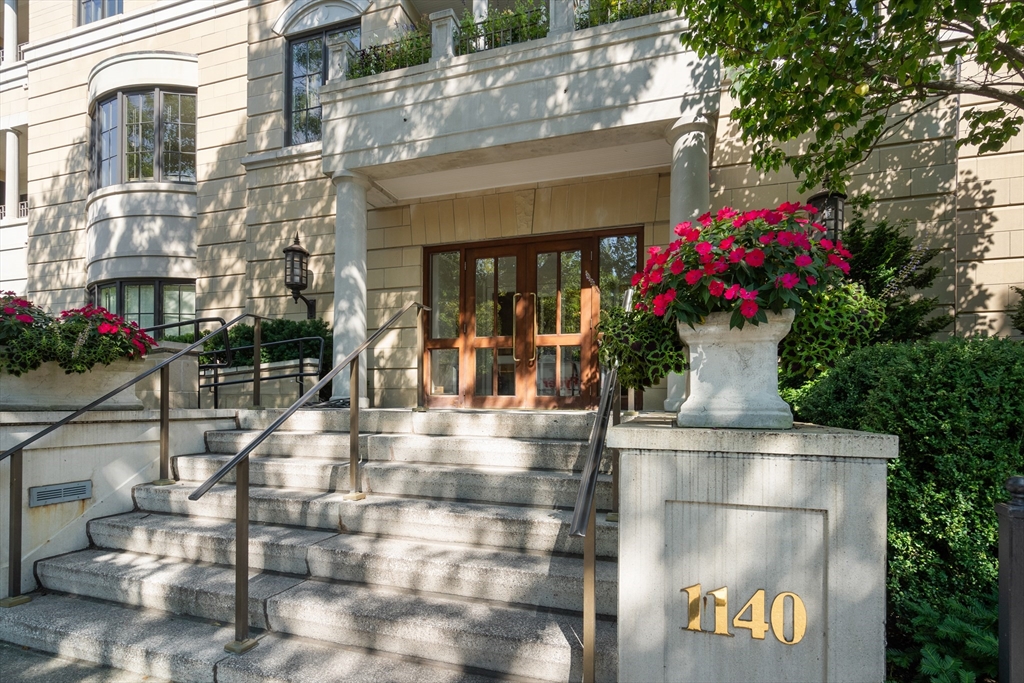 1140 Beacon Street # 103