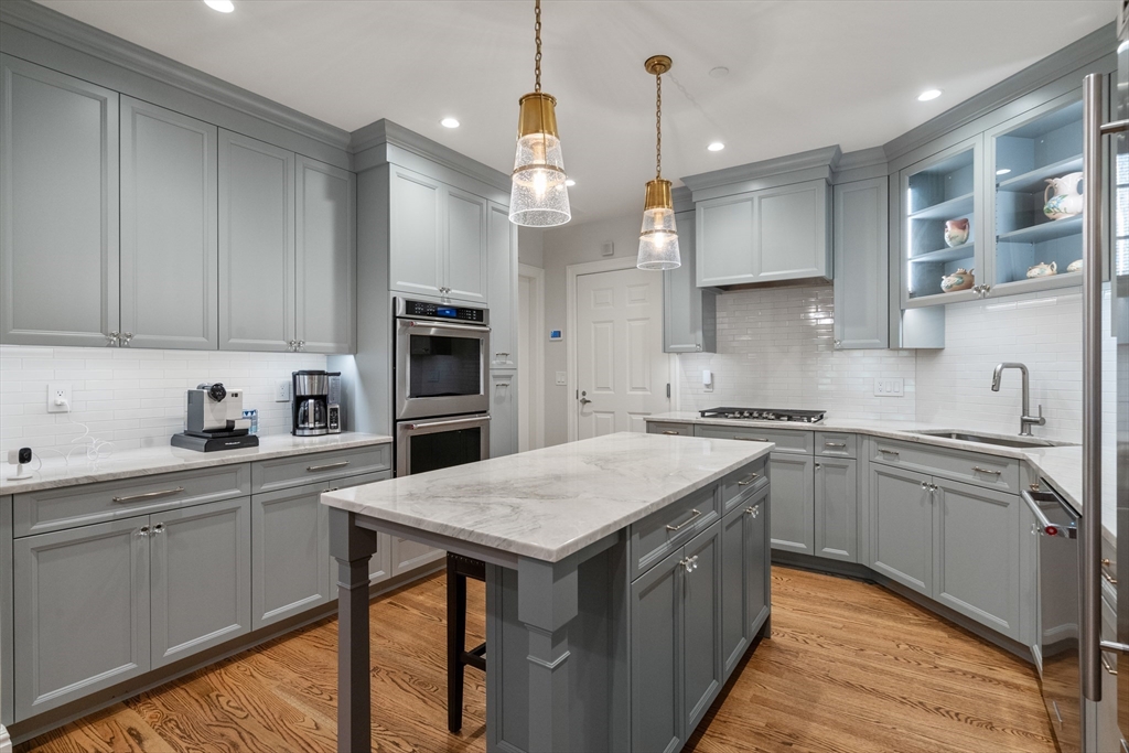1140 Beacon Street # 103
