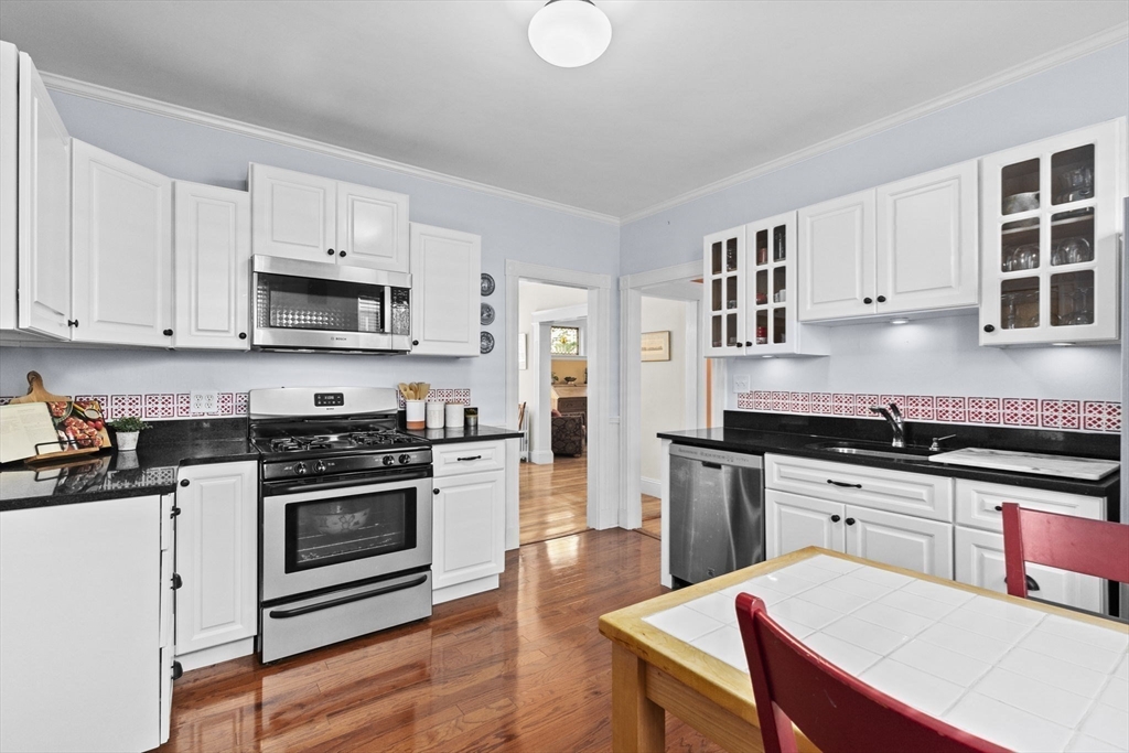 22 Fayette St # 2