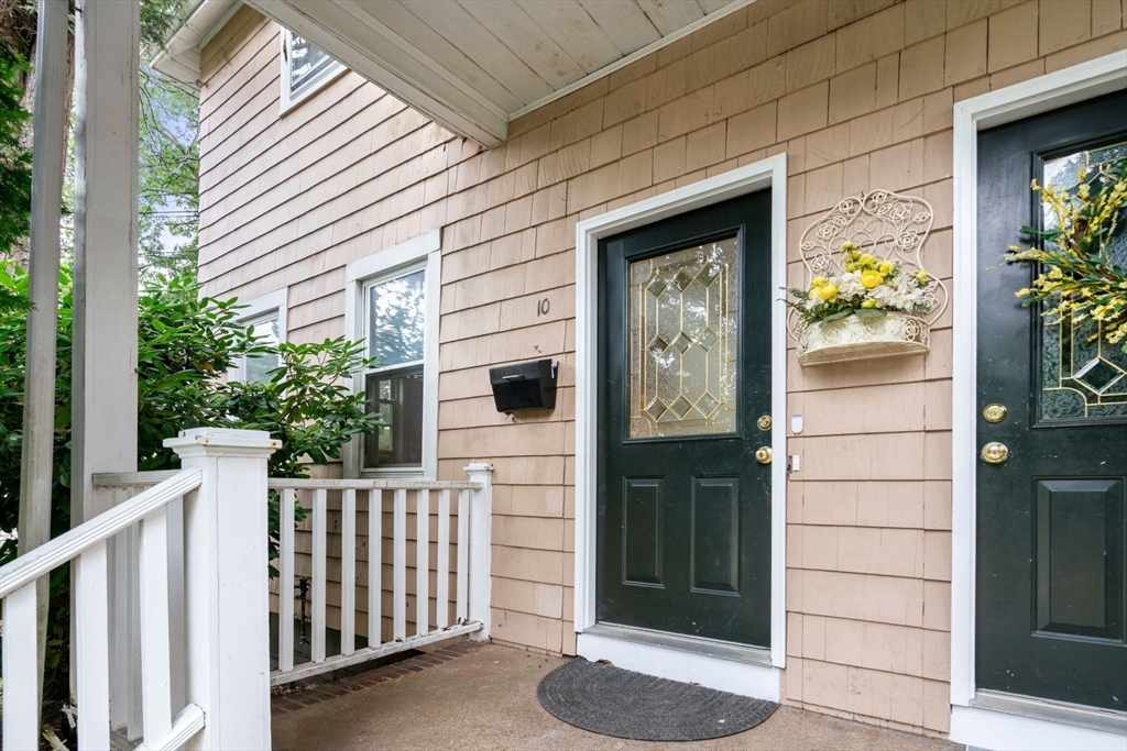 10 Frances St # 10
