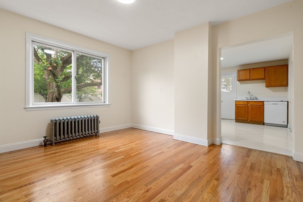10 Frances St # 10
