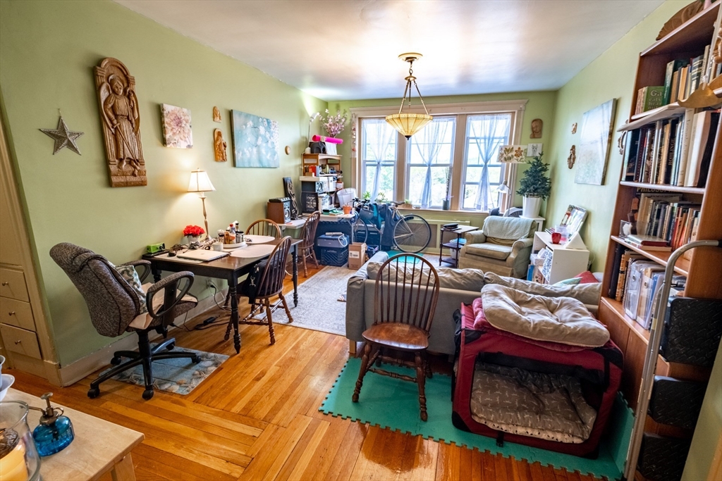 2001 Commonwealth Ave # 10