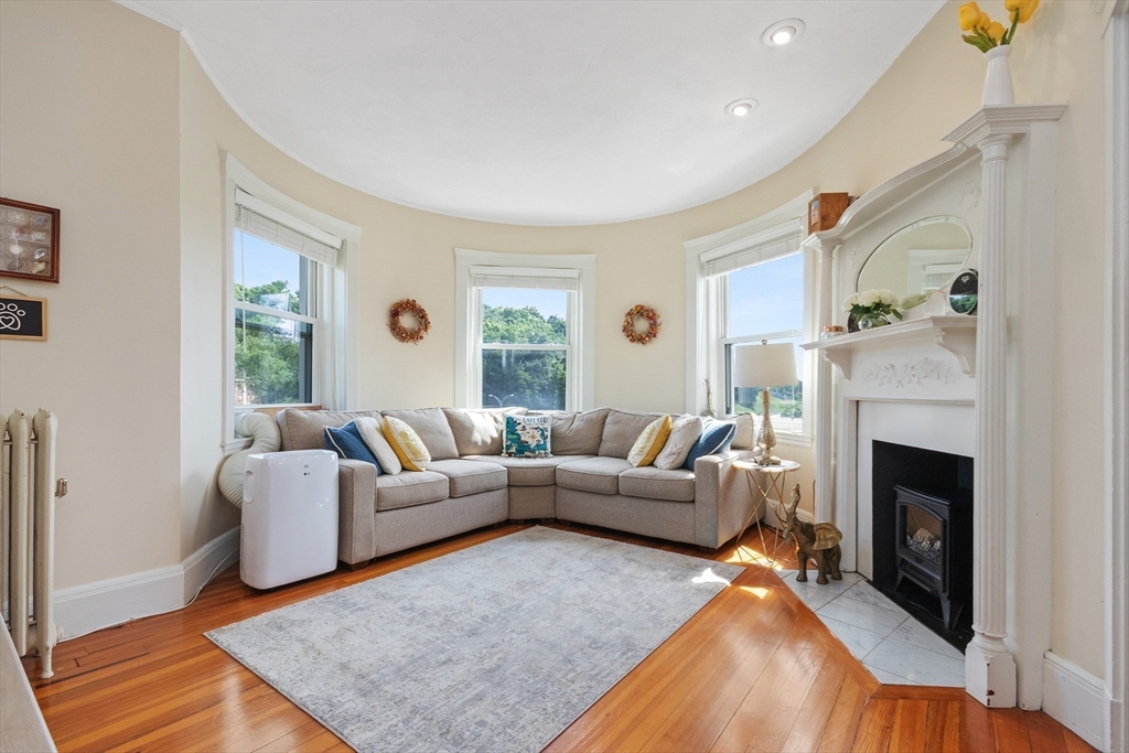 457 Washington Street # 9