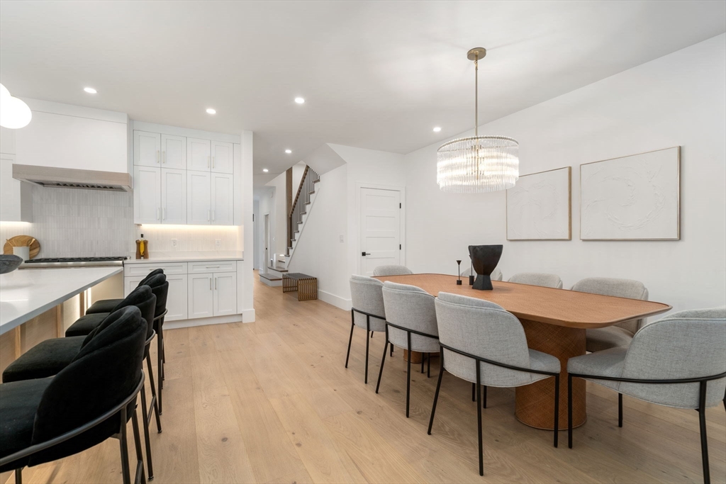 71 Cloverdale Rd # 71