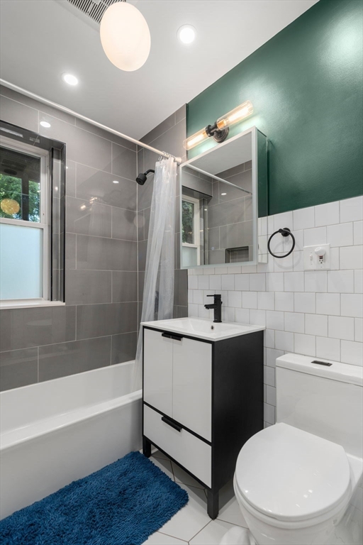 7 Auburn Court # 1
