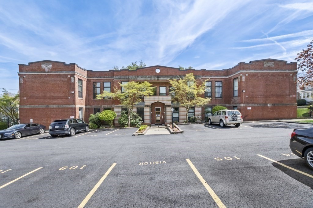 80 Beaumont St # 206 Unit: #206