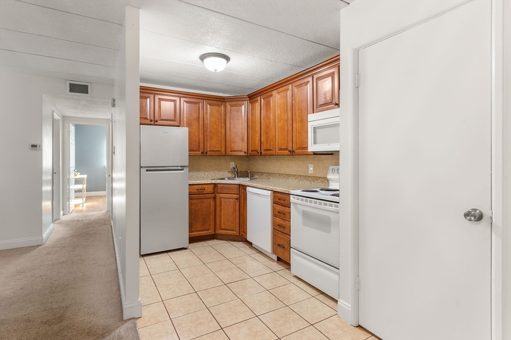 296 Commercial St # 21