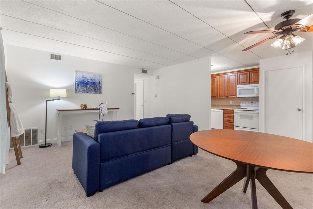 296 Commercial St # 21