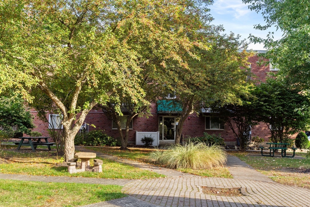 296 Commercial St # 21