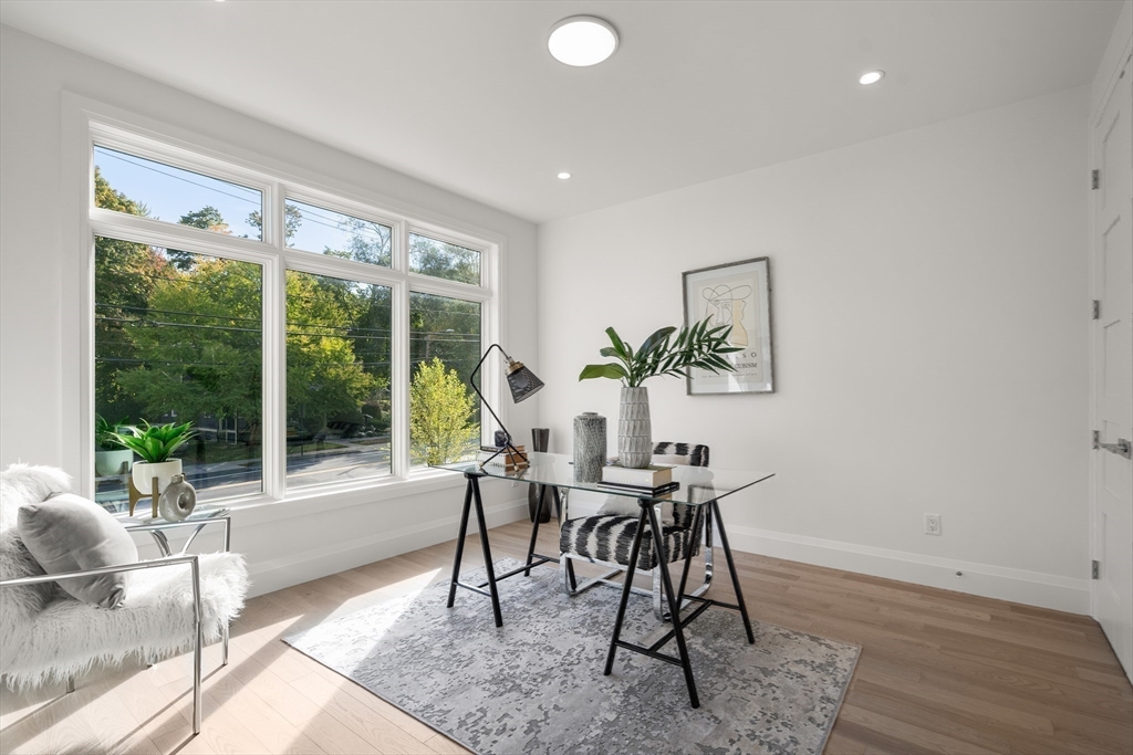 933 Walnut Street # 933