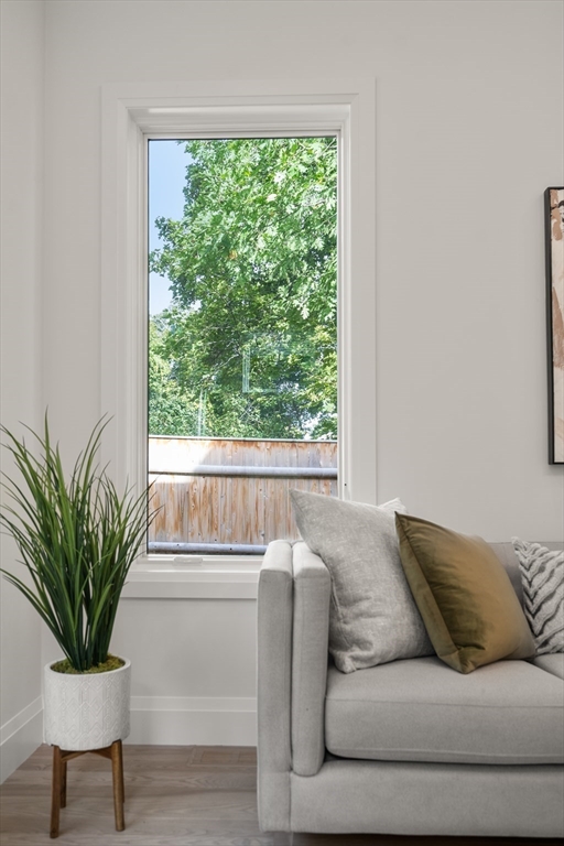 933 Walnut Street # 933