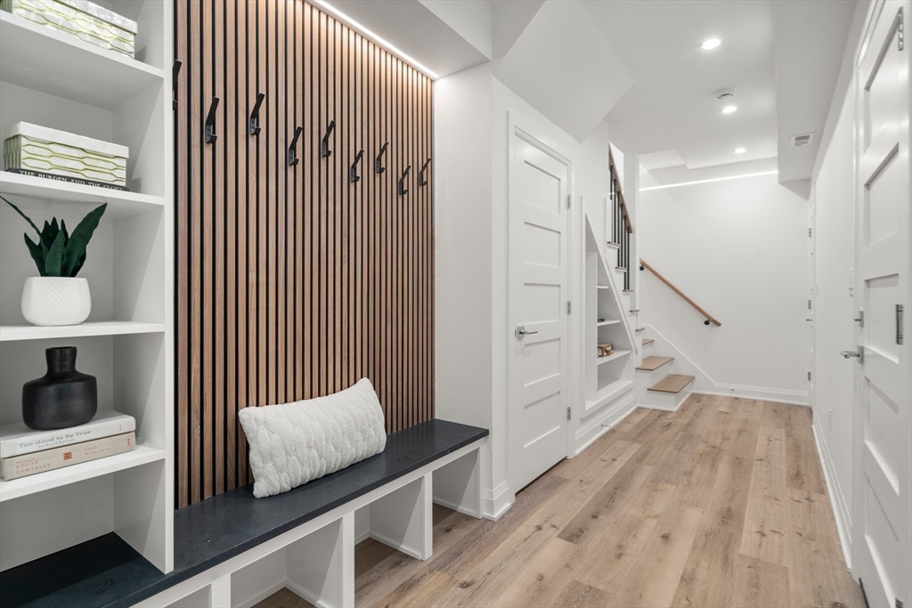 933 Walnut Street # 933