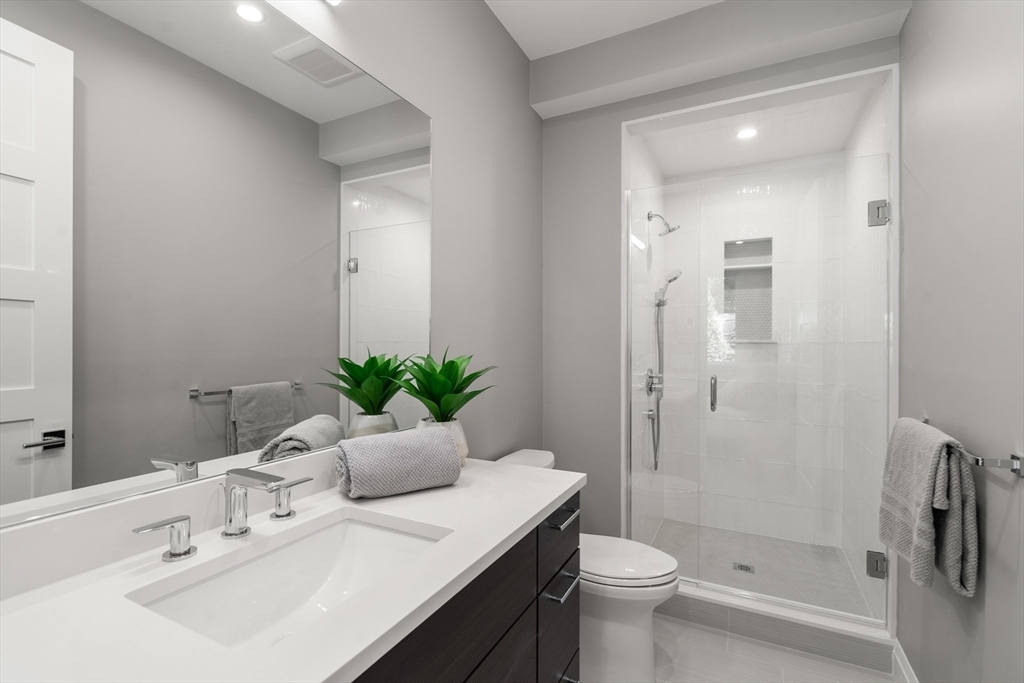 933 Walnut Street # 933