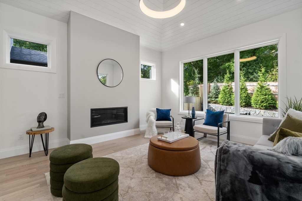 933 Walnut Street # 933