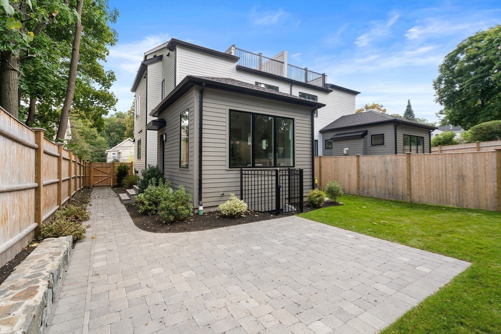 933 Walnut Street # 933