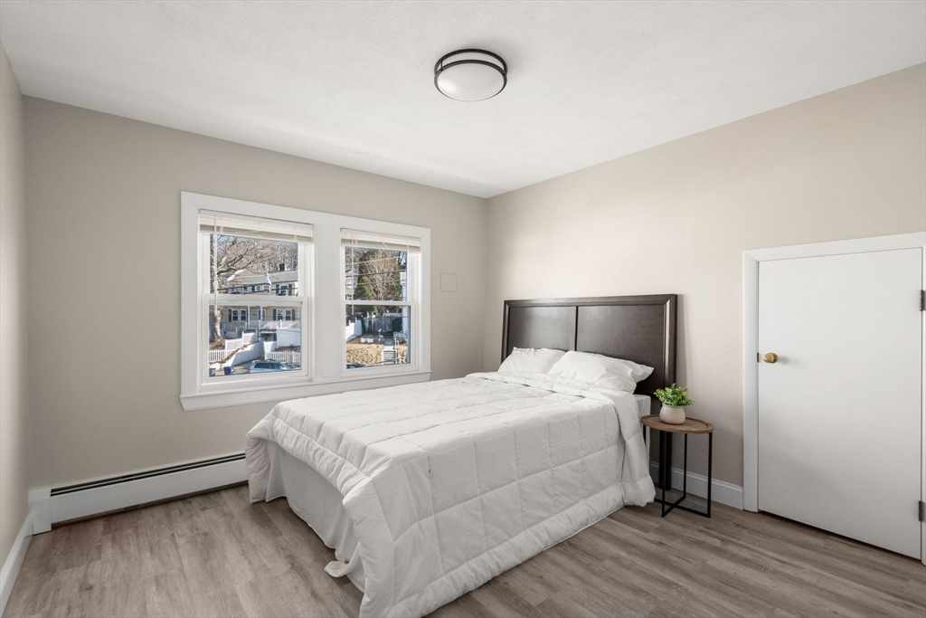 8 Charlesview St # 8