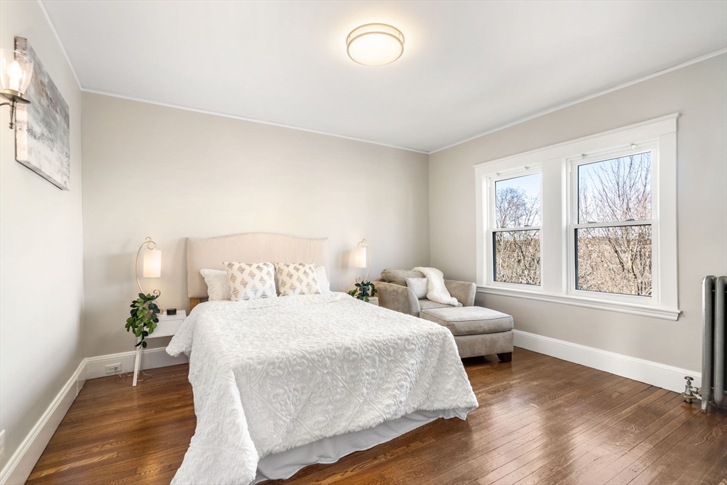 8 Charlesview St # 8