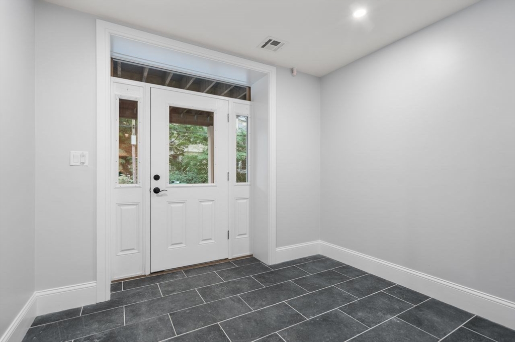 424 Newtonville Ave # B