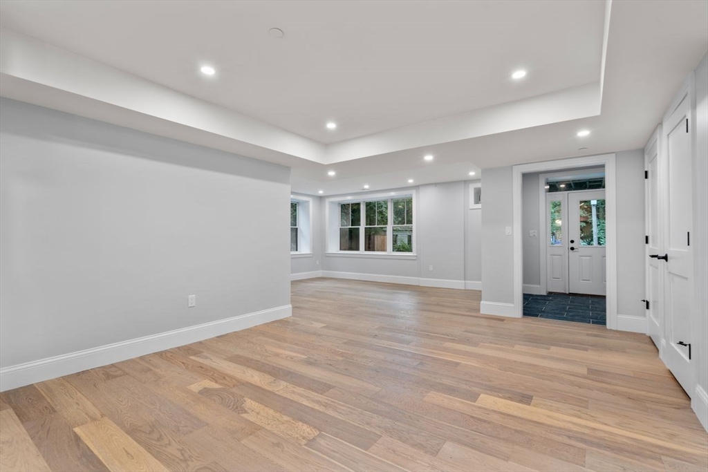 424 Newtonville Ave # B