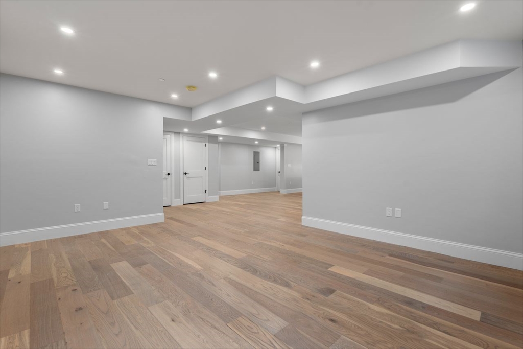 424 Newtonville Ave # B