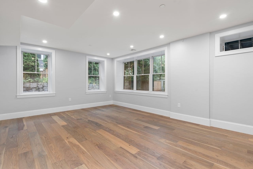 424 Newtonville Ave # B