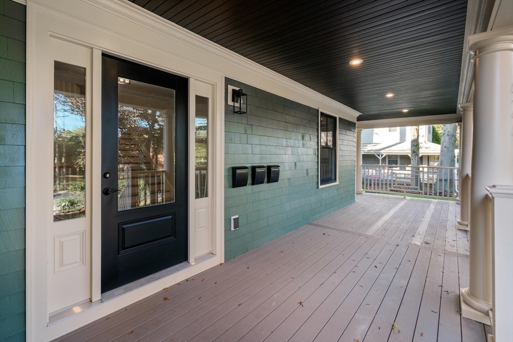 424 Newtonville Ave # B