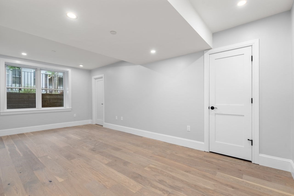 424 Newtonville Ave # B
