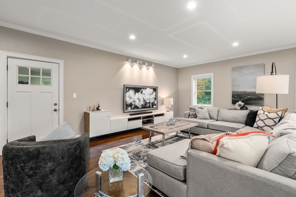 10 Lynn Fells Parkway