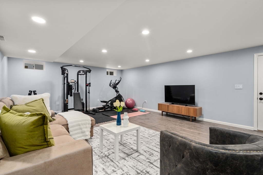 10 Lynn Fells Parkway