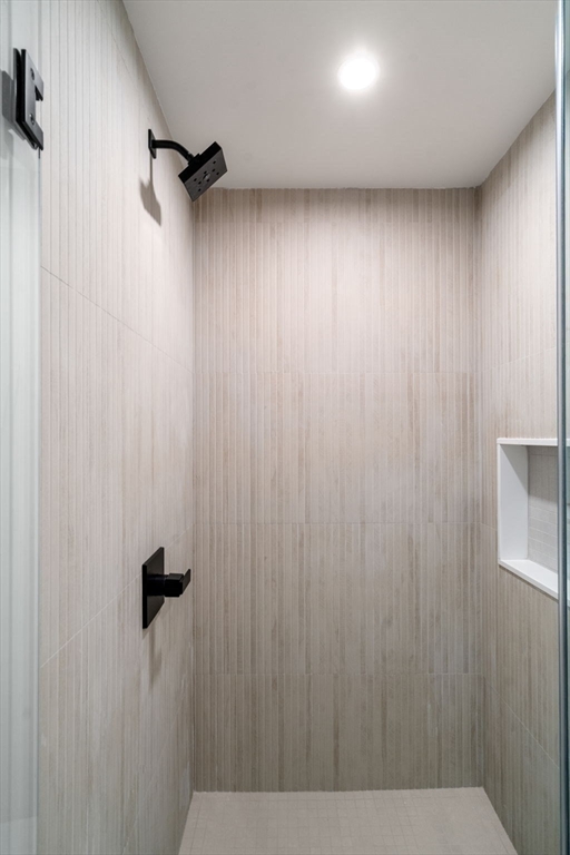 73 Cloverdale Rd # 73