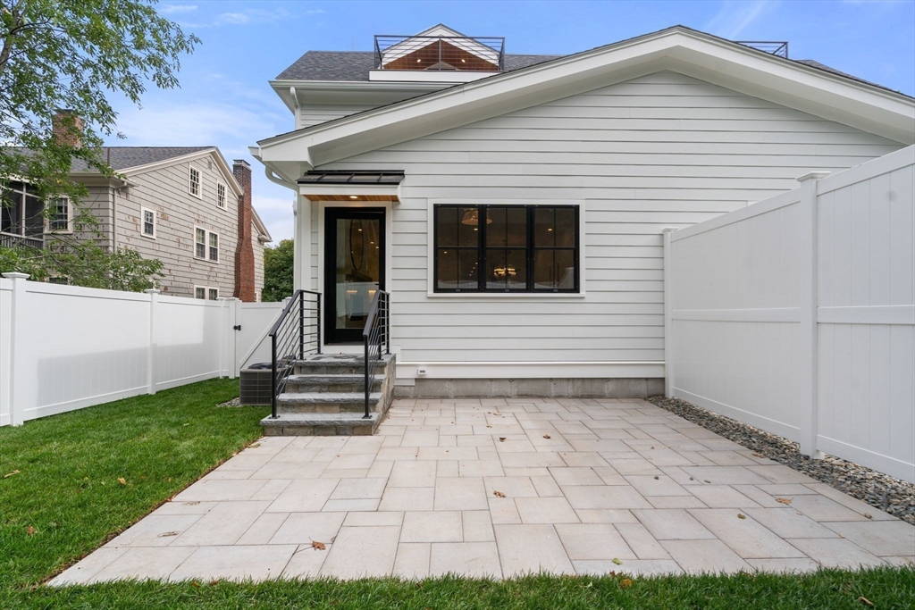 73 Cloverdale Rd # 73