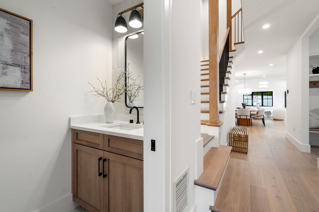 73 Cloverdale Rd # 73