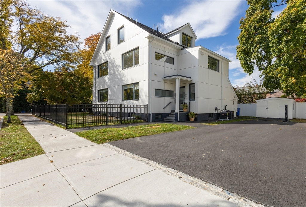 123 Auburn Street # 2