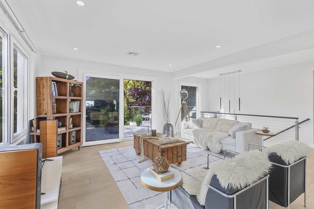 123 Auburn Street # 2