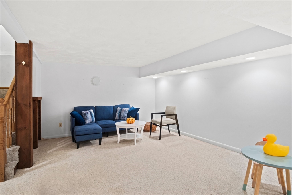 408 Wellman Ave # 408