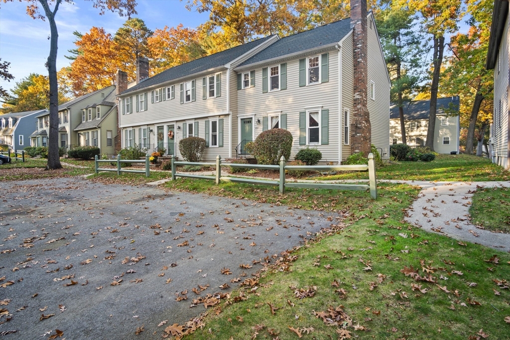 408 Wellman Ave # 408