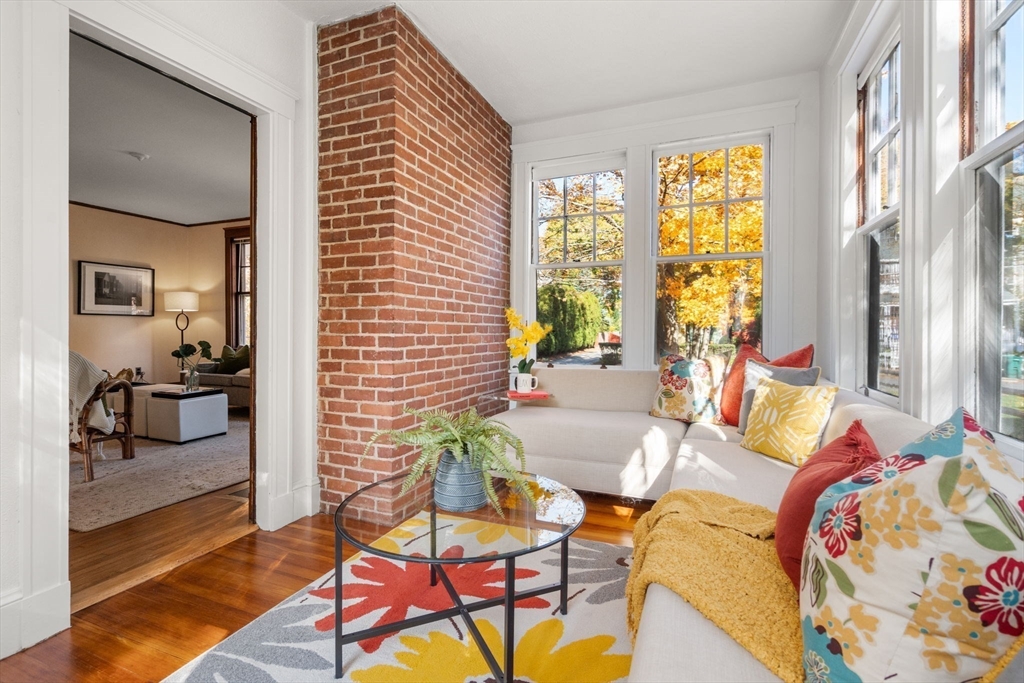 88 Central St