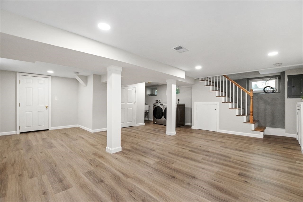55 Carl St