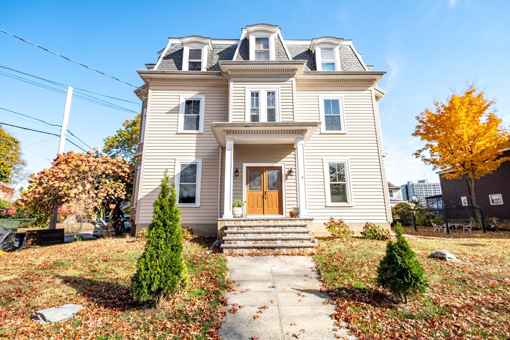 4 Hovey St # 1R