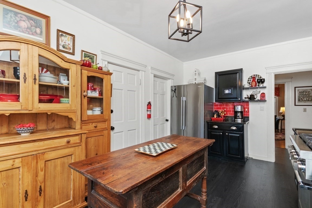 79 Pleasant St # 1
