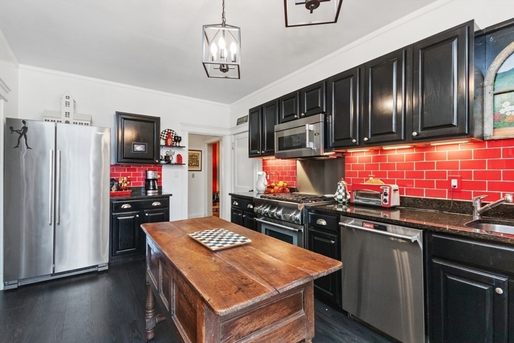 79 Pleasant St # 1