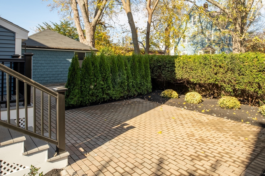 14 Maple St # 14