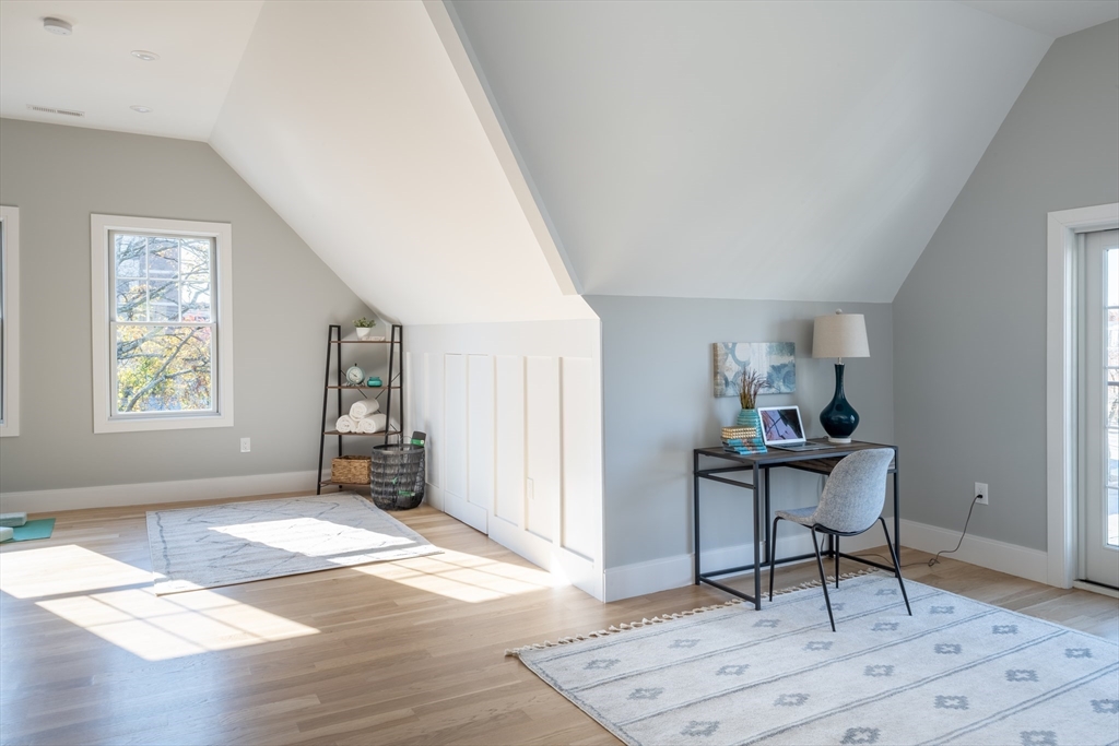 14 Maple St # 14